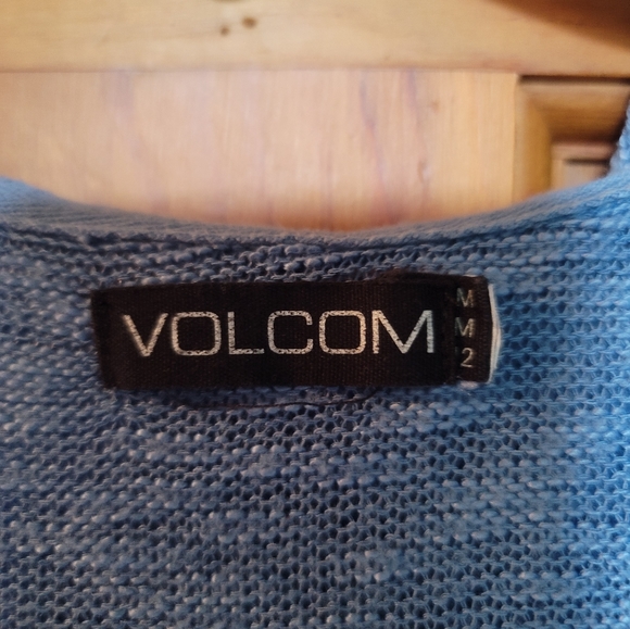 WOMEN'S VOLCOM HOODED SWEATER - Picture 2 of 4